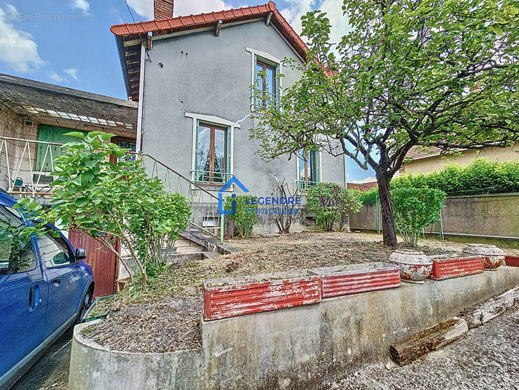 Maison à PIERRELAYE