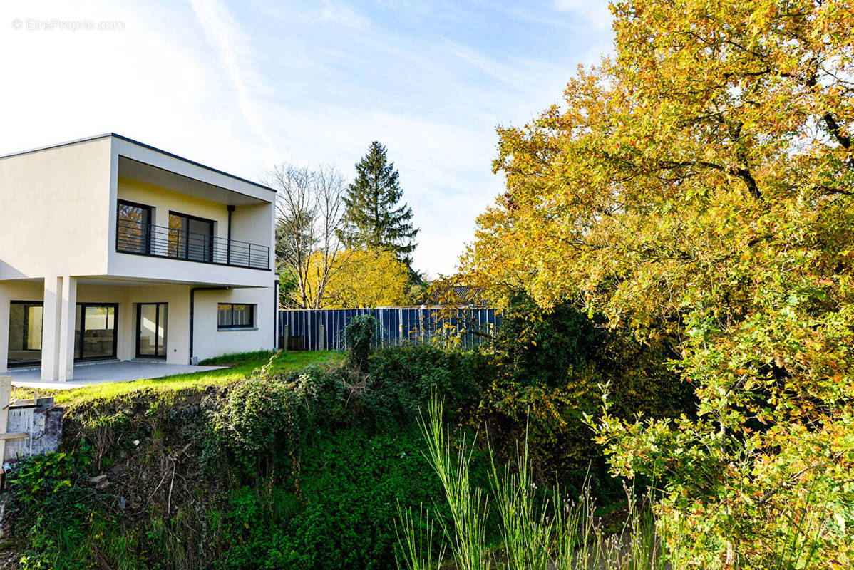 Maison à JUIGNE-SUR-LOIRE