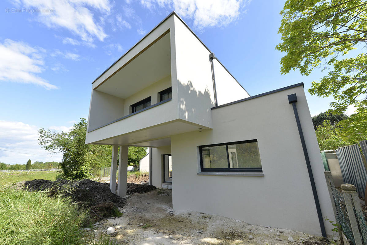 Maison à JUIGNE-SUR-LOIRE