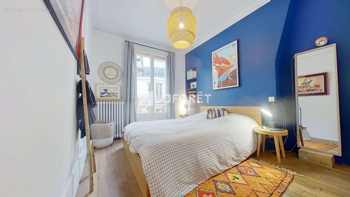 Appartement à PARIS-17E