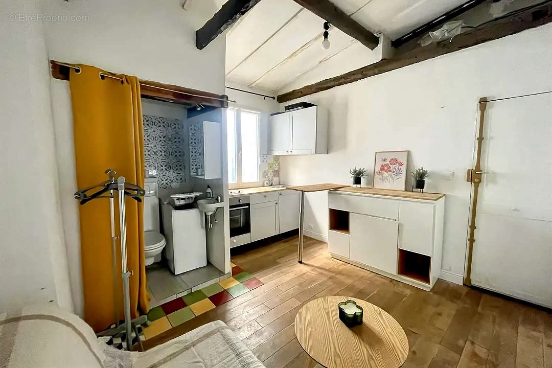 Appartement à PARIS-10E