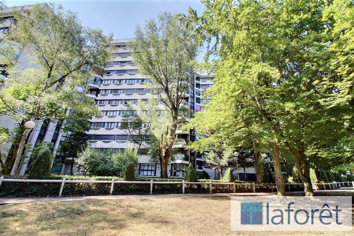 Appartement à GRIGNY