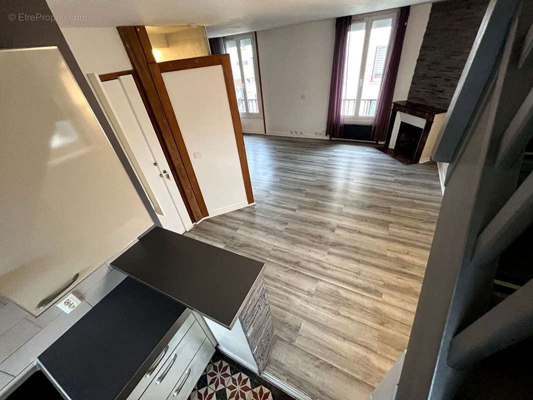 Appartement à NANTERRE