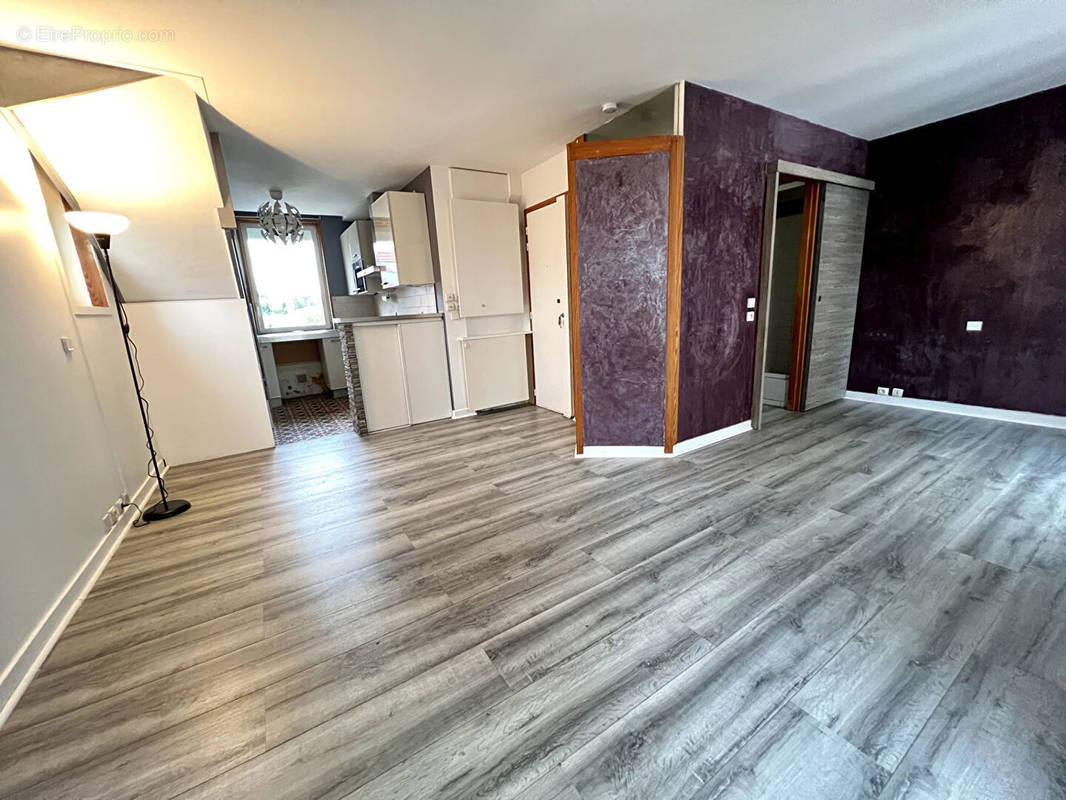 Appartement à NANTERRE