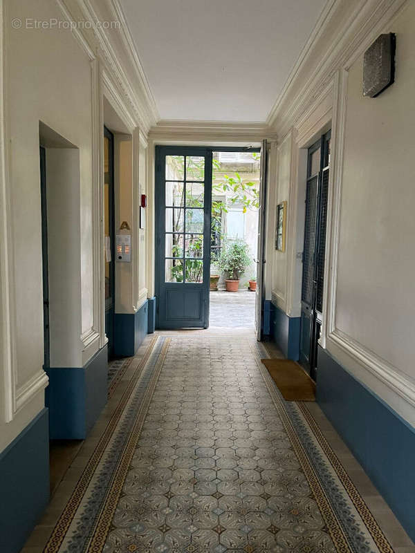 Appartement à PARIS-17E