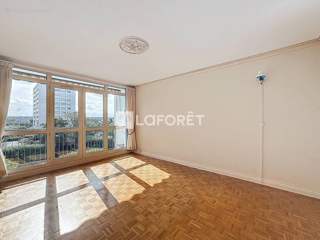 Appartement à BONNEUIL-SUR-MARNE