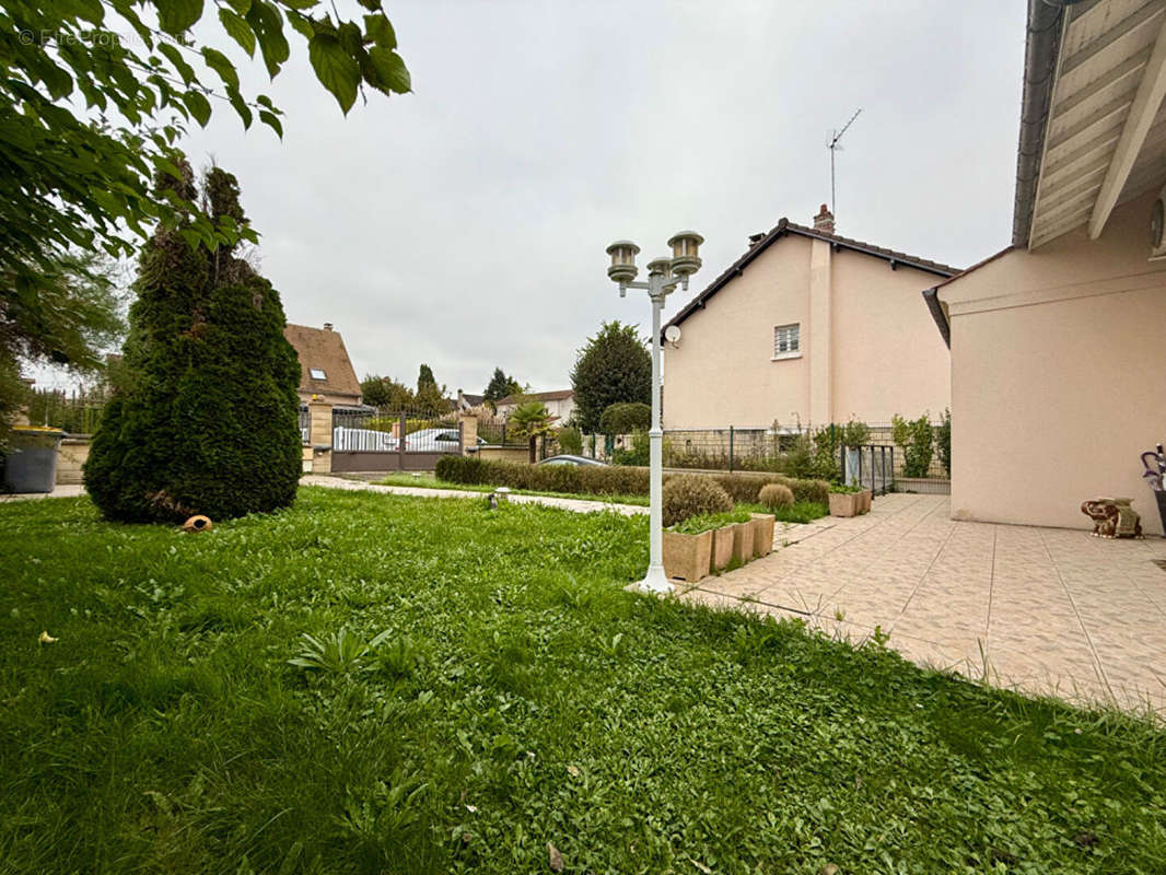 Maison à CORMEILLES-EN-PARISIS