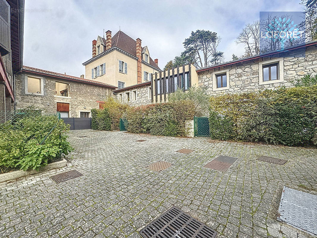 Appartement à IRIGNY