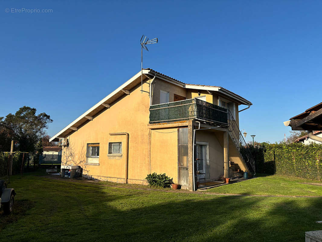 Maison à LABOUHEYRE