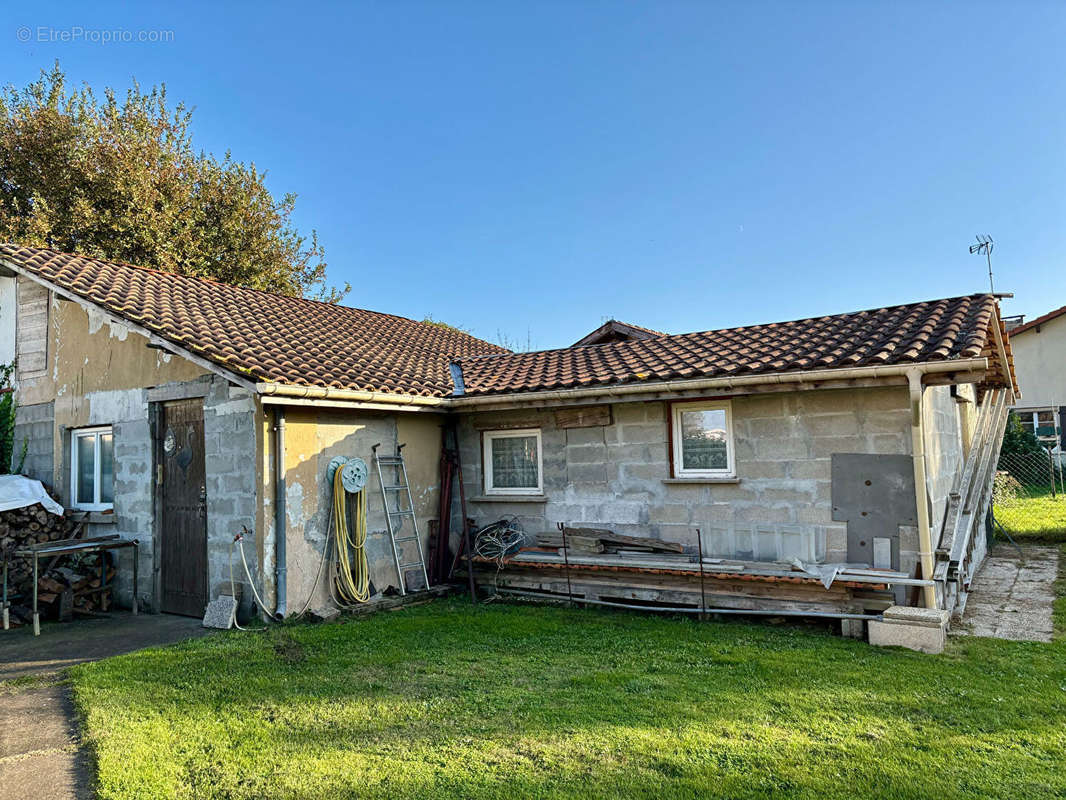 Maison à LABOUHEYRE