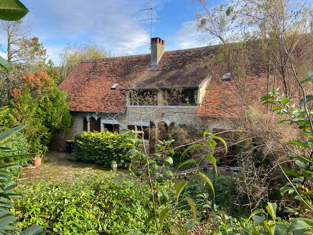 Maison à VARENNES-VAUZELLES