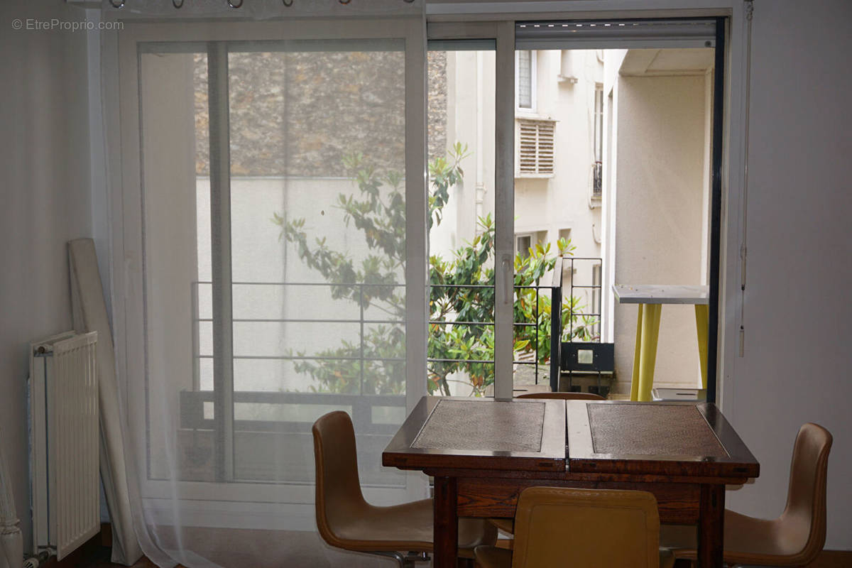 Appartement à PARIS-15E