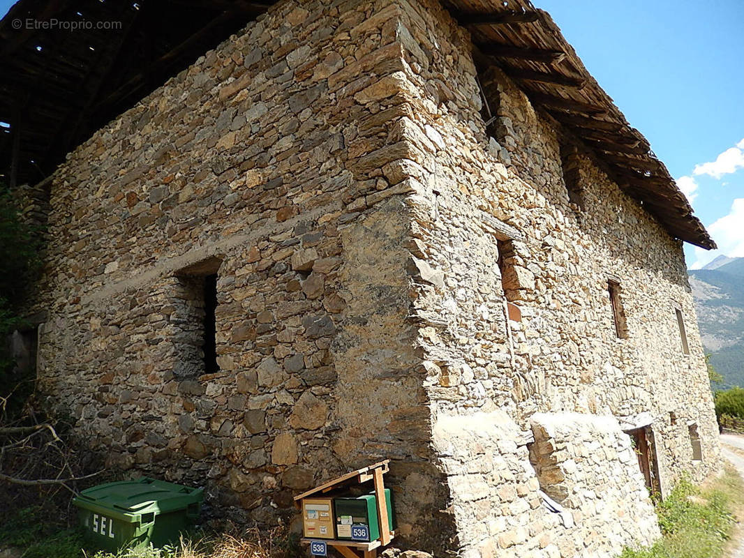 Photo 1 - Maison à CHATEAUROUX-LES-ALPES