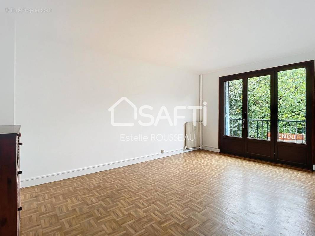 Photo 1 - Appartement à SAINT-MAUR-DES-FOSSES