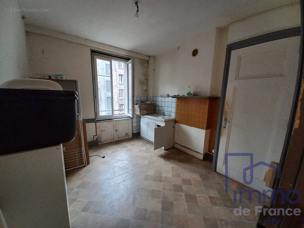 Appartement à SAINT-ETIENNE