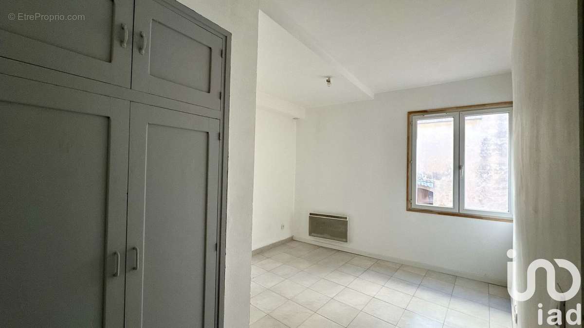 Photo 5 - Appartement à SAINT-JULIEN-DE-PEYROLAS