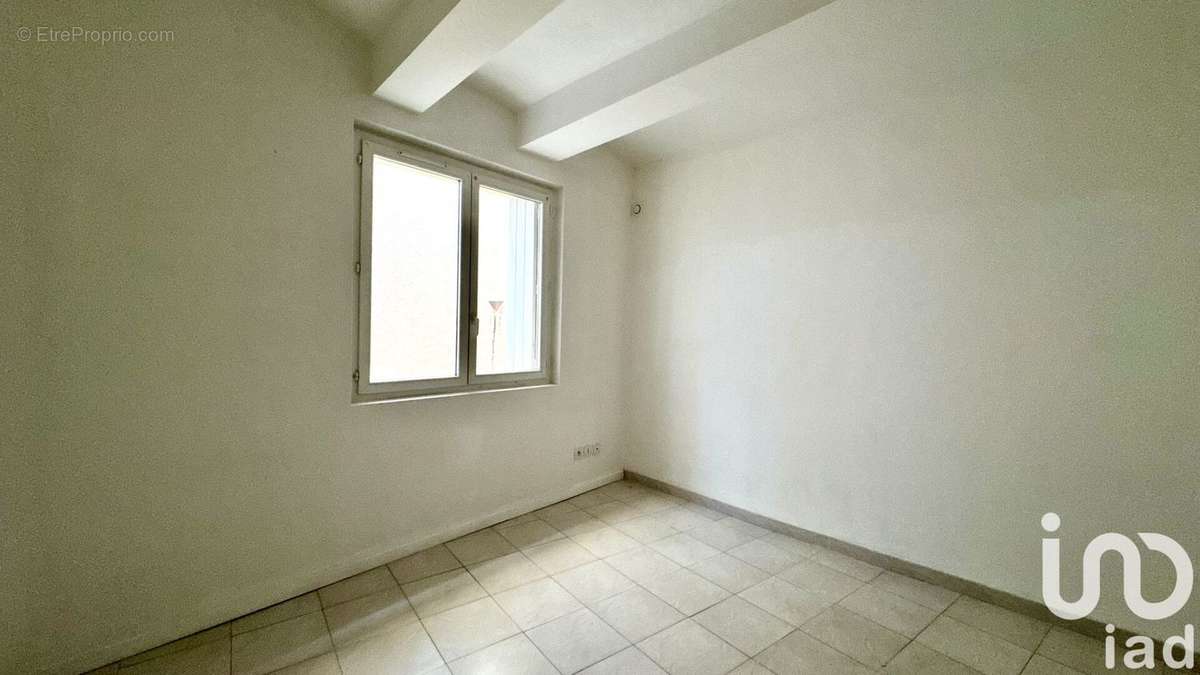 Photo 6 - Appartement à SAINT-JULIEN-DE-PEYROLAS