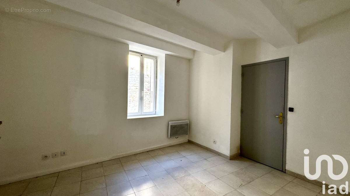 Photo 9 - Appartement à SAINT-JULIEN-DE-PEYROLAS