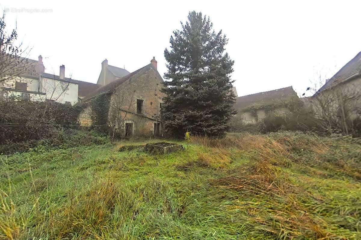 Maison à CORVOL-L&#039;ORGUEILLEUX