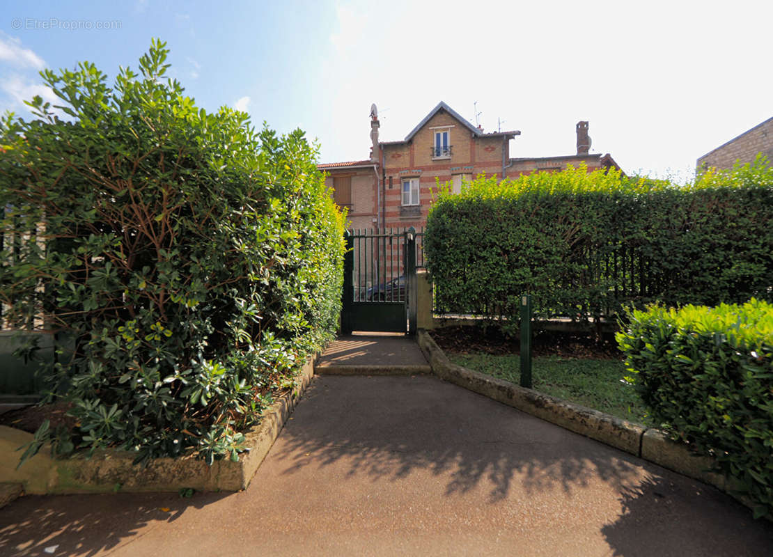 Appartement à ROMAINVILLE