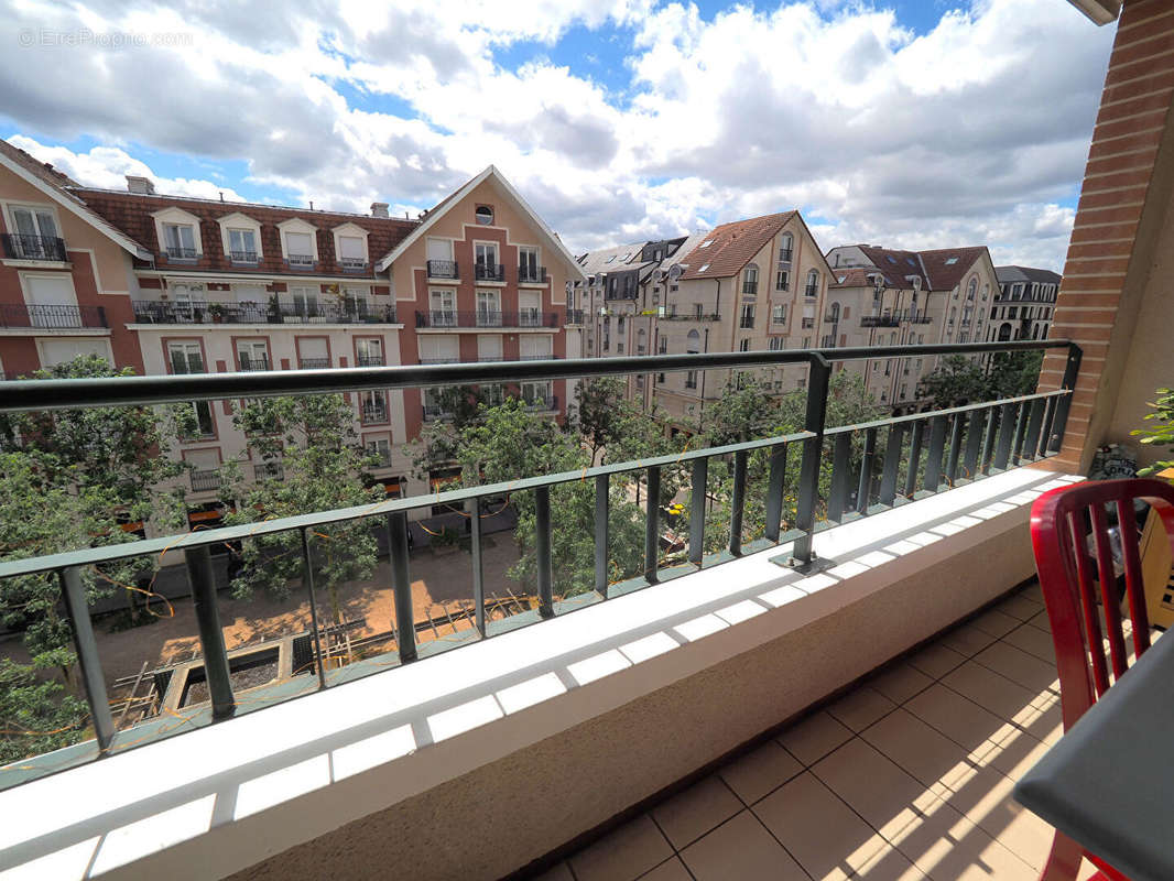 Appartement à SAINT-MAUR-DES-FOSSES