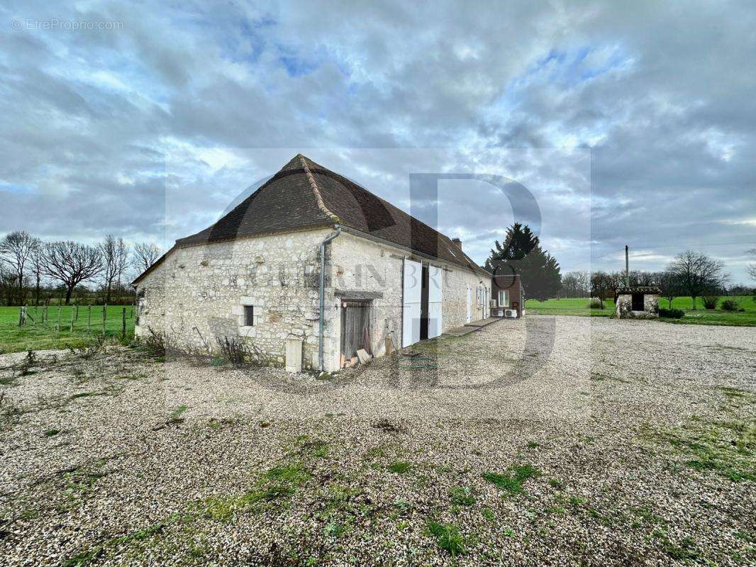 Maison à ISSIGEAC