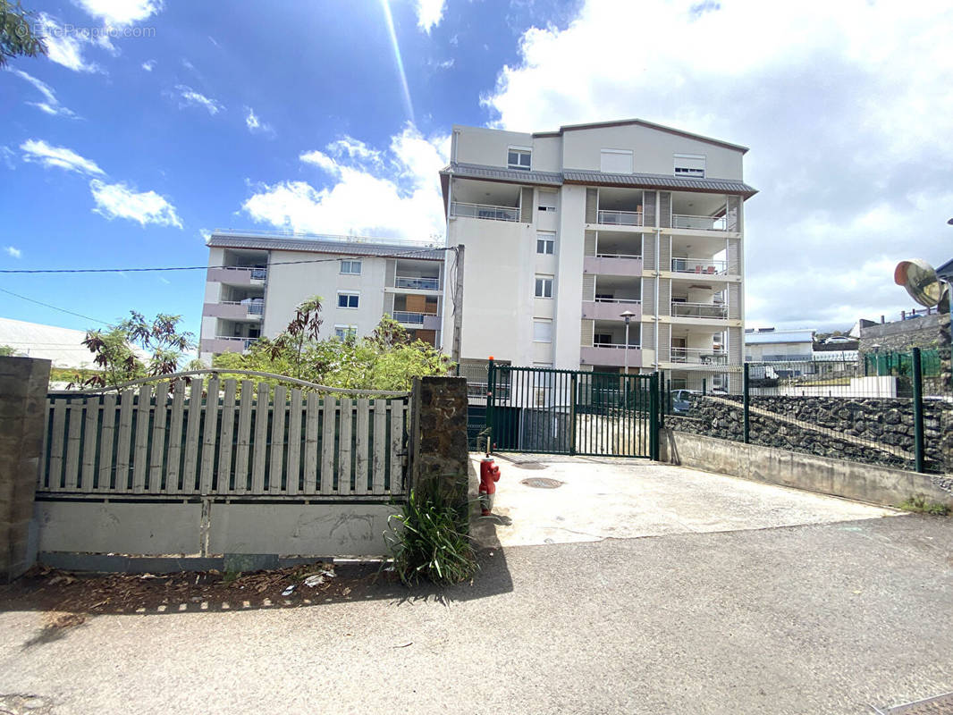 Appartement à SAINT-DENIS