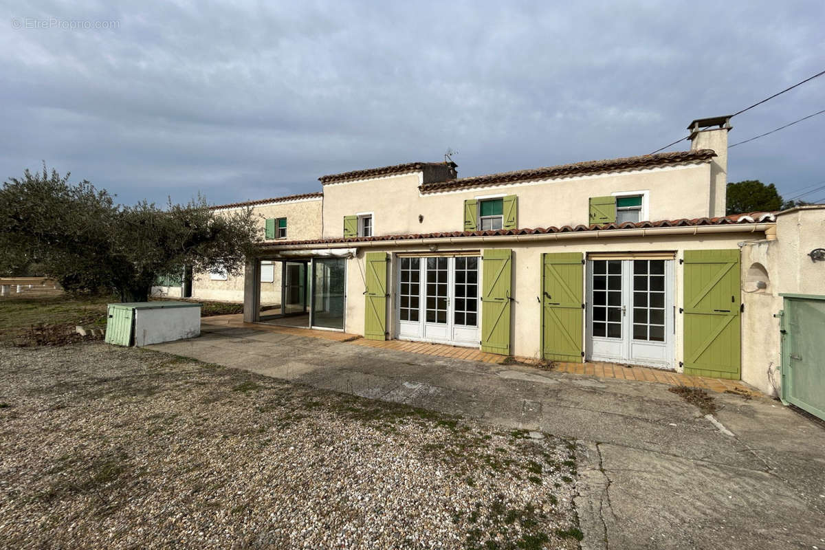 Maison à SAINT-QUENTIN-LA-POTERIE