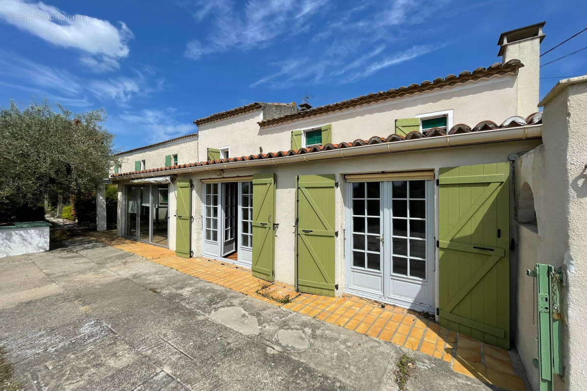 Maison à SAINT-QUENTIN-LA-POTERIE