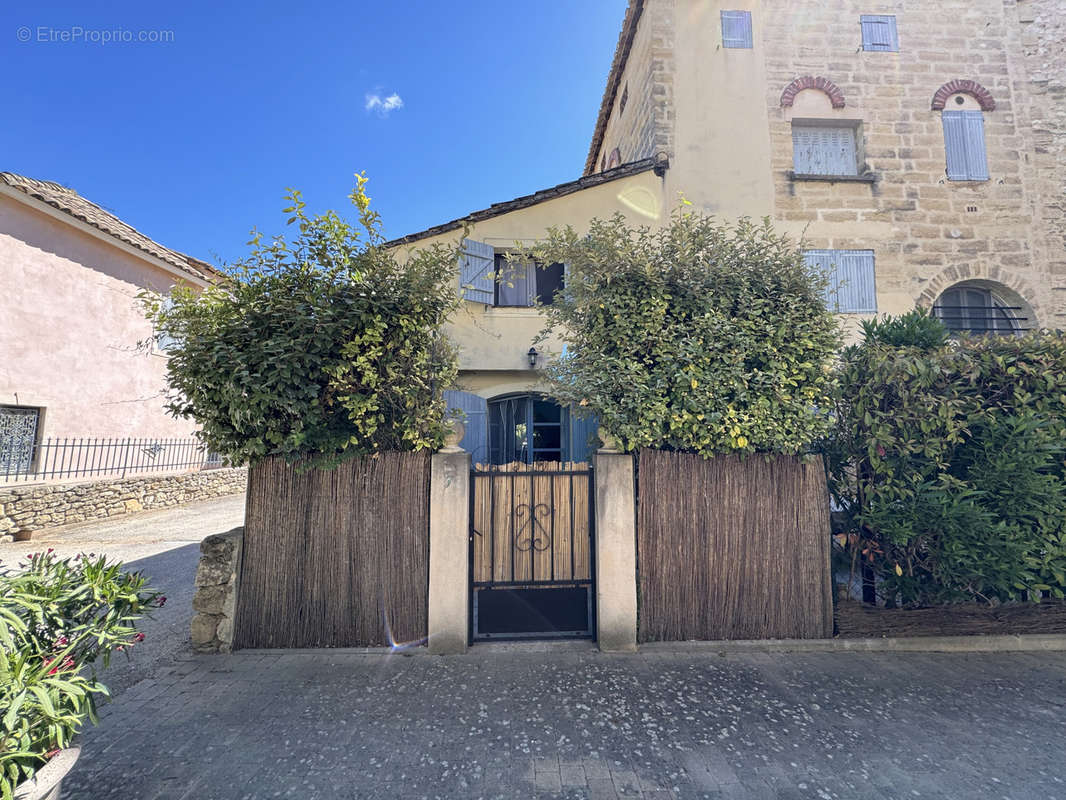 Appartement à UZES