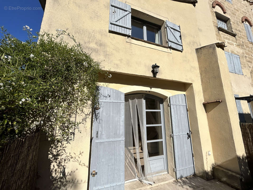 Appartement à UZES