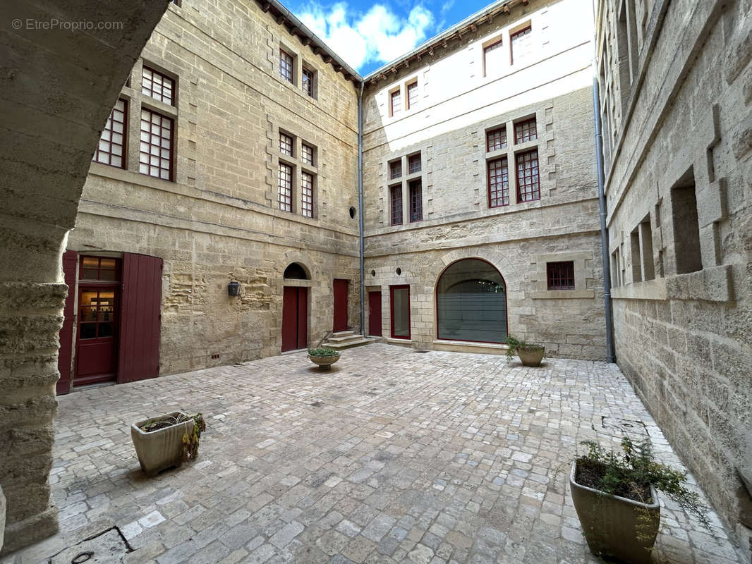 Appartement à UZES