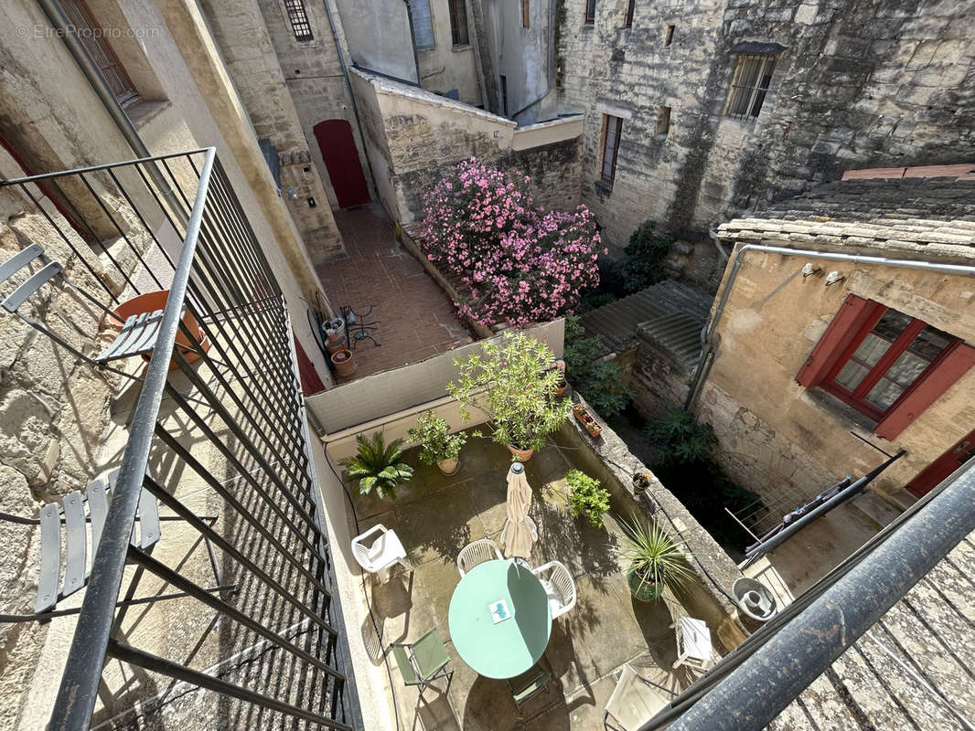 Appartement à UZES