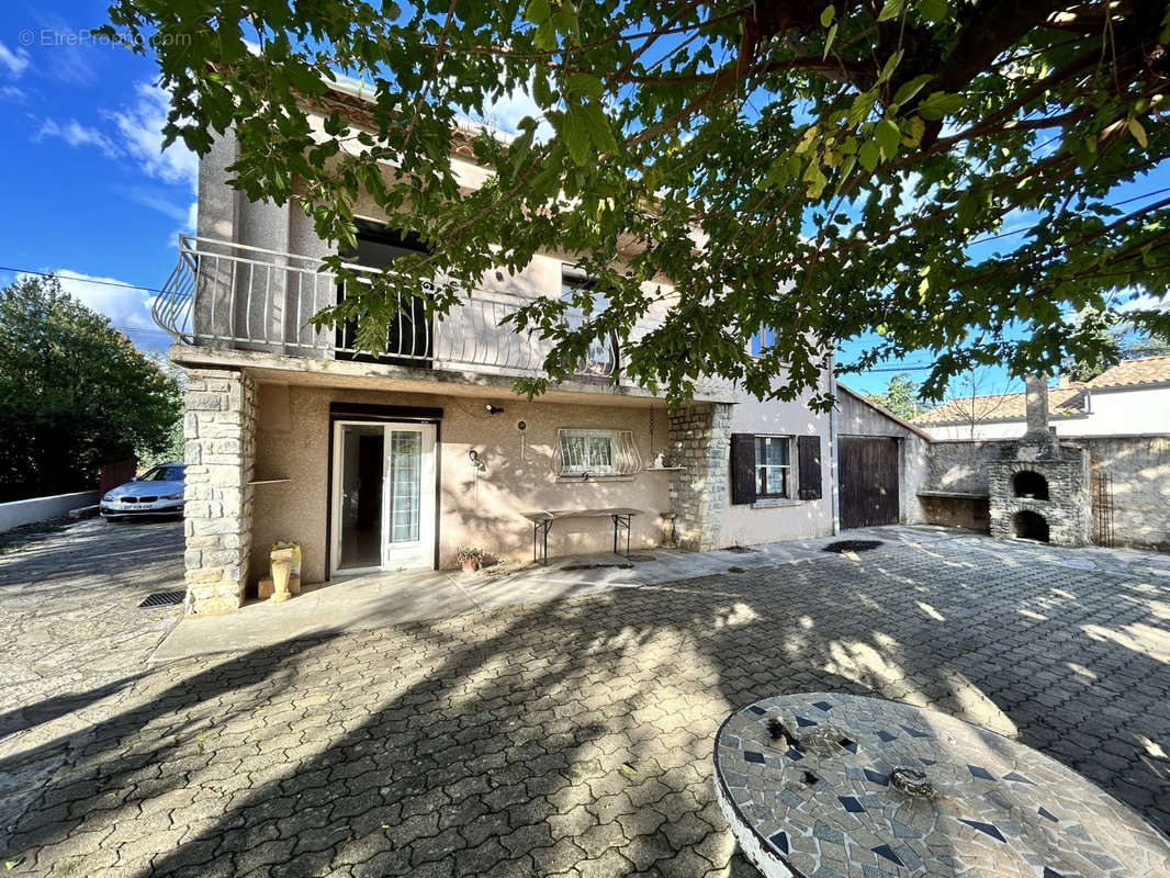 Maison à UZES