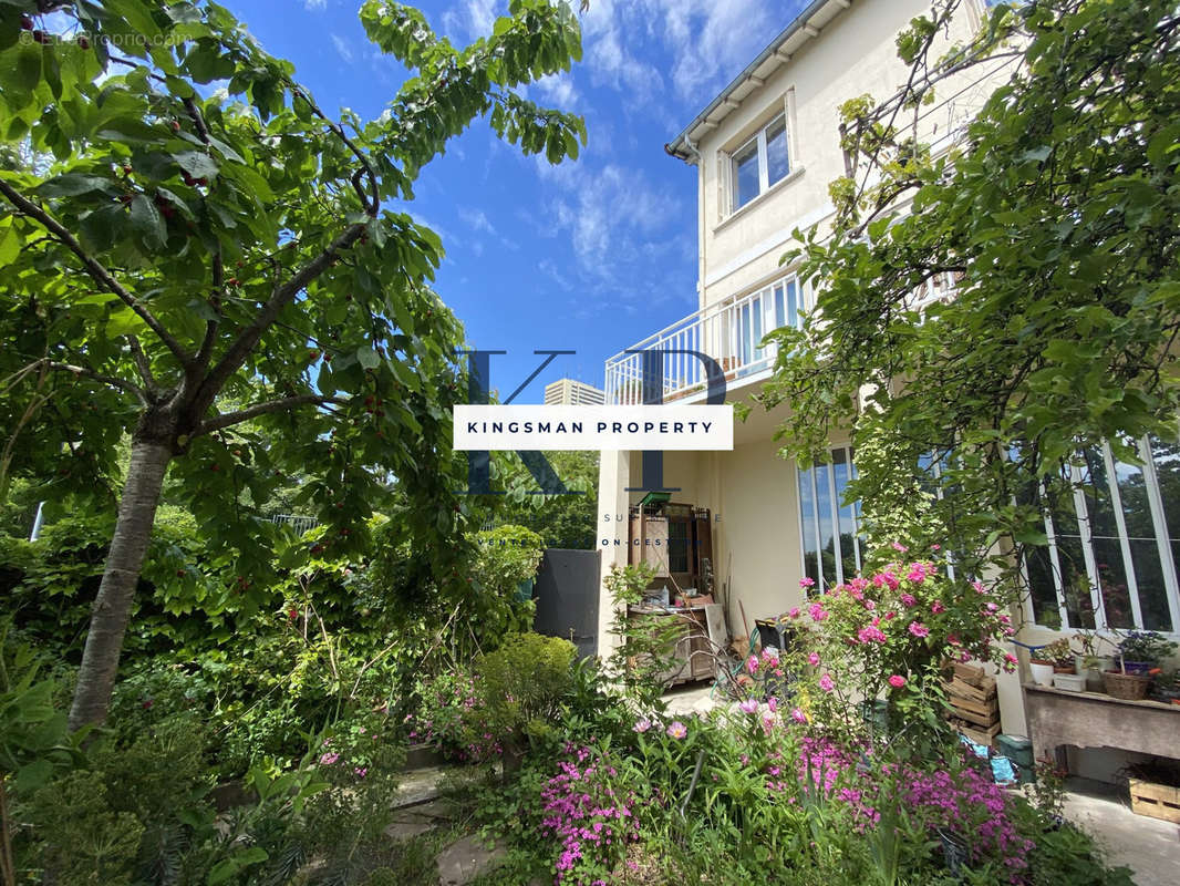 Vue du jardin  - Maison à MONTREUIL