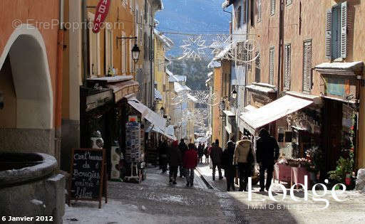 Commerce à BRIANCON