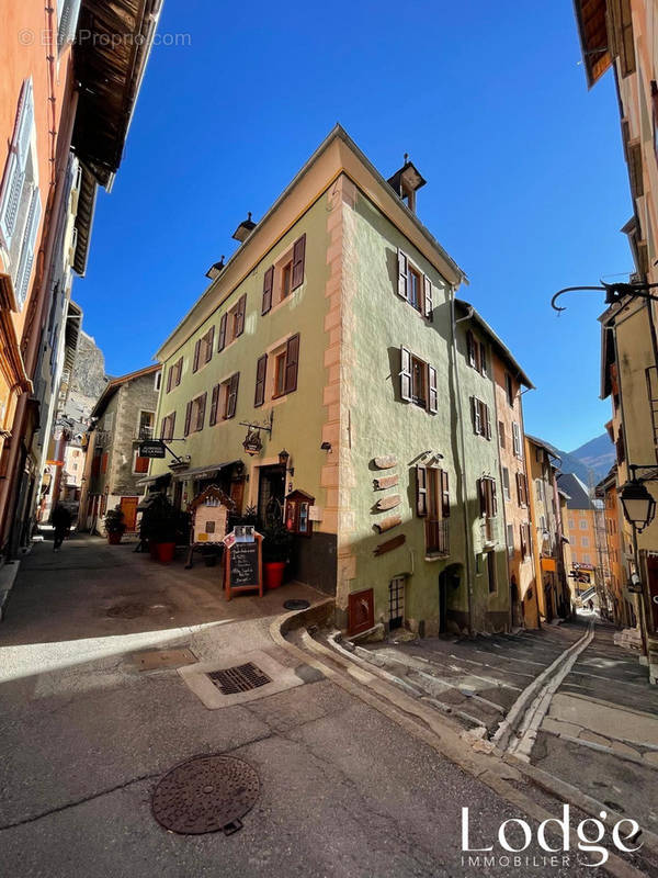 Commerce à BRIANCON