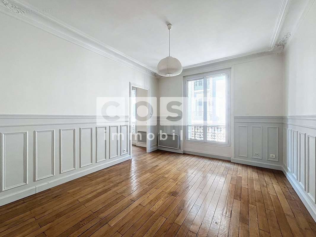 Appartement à PARIS-17E