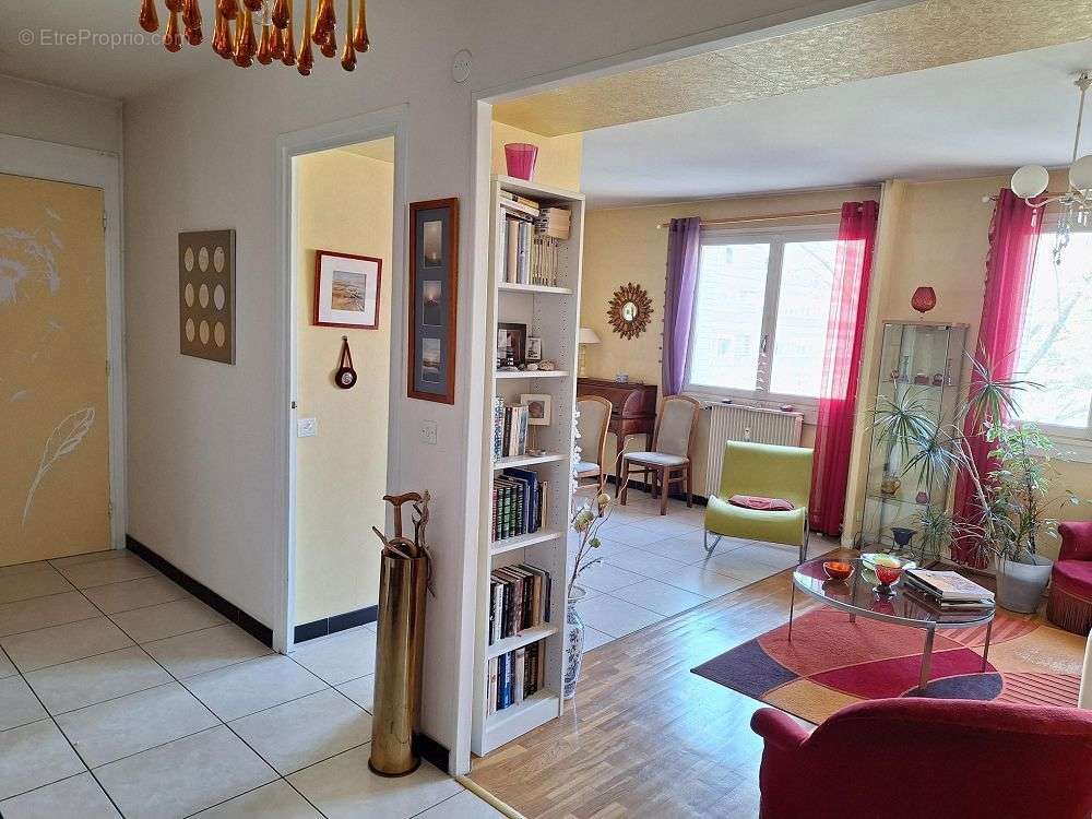 Appartement à LYON-5E