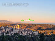 Appartement à TOURRETTES-SUR-LOUP