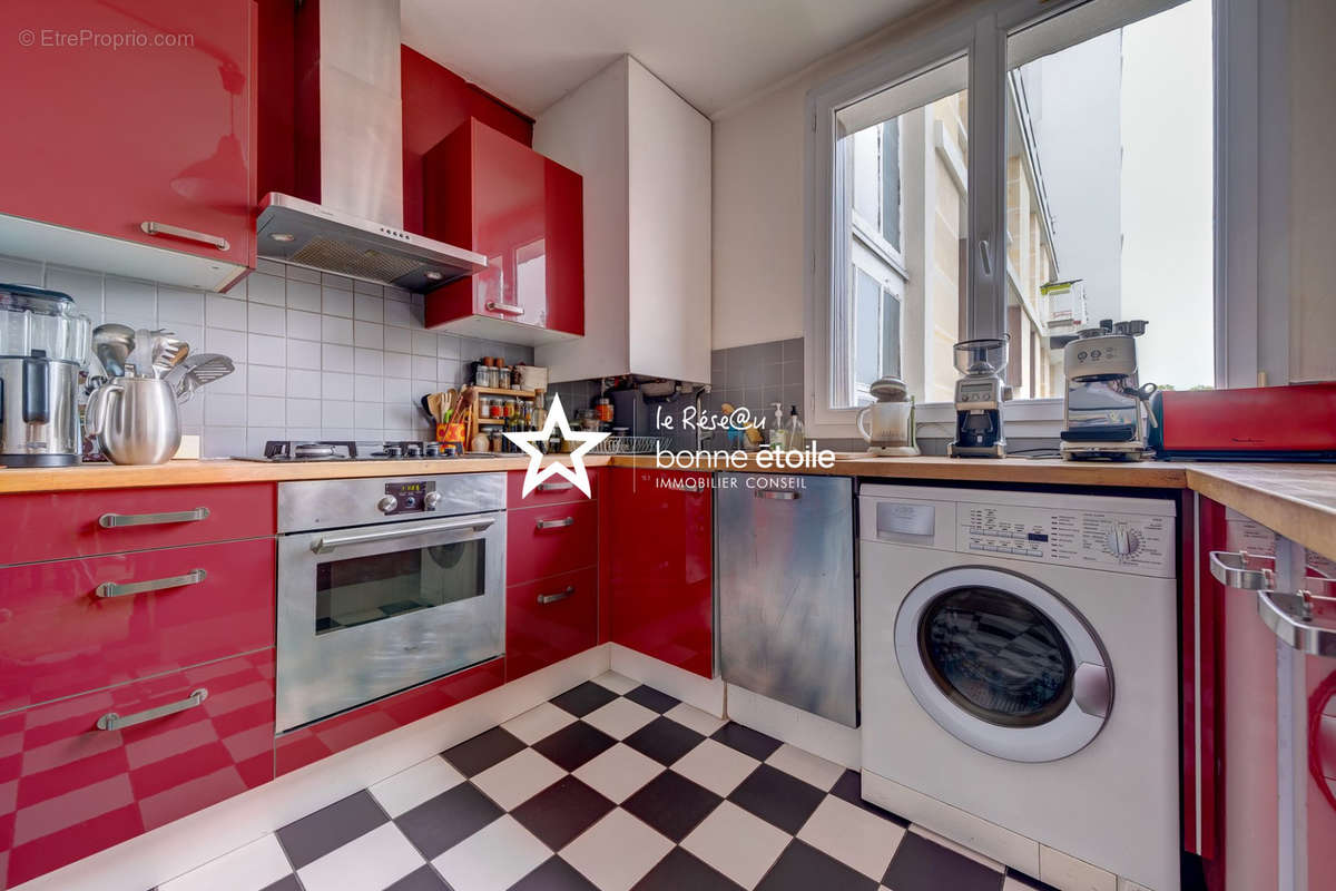 Appartement à PARIS-19E