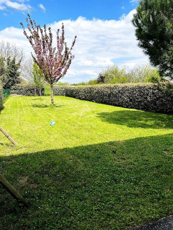 Maison à SAINT-YRIEIX-SUR-CHARENTE