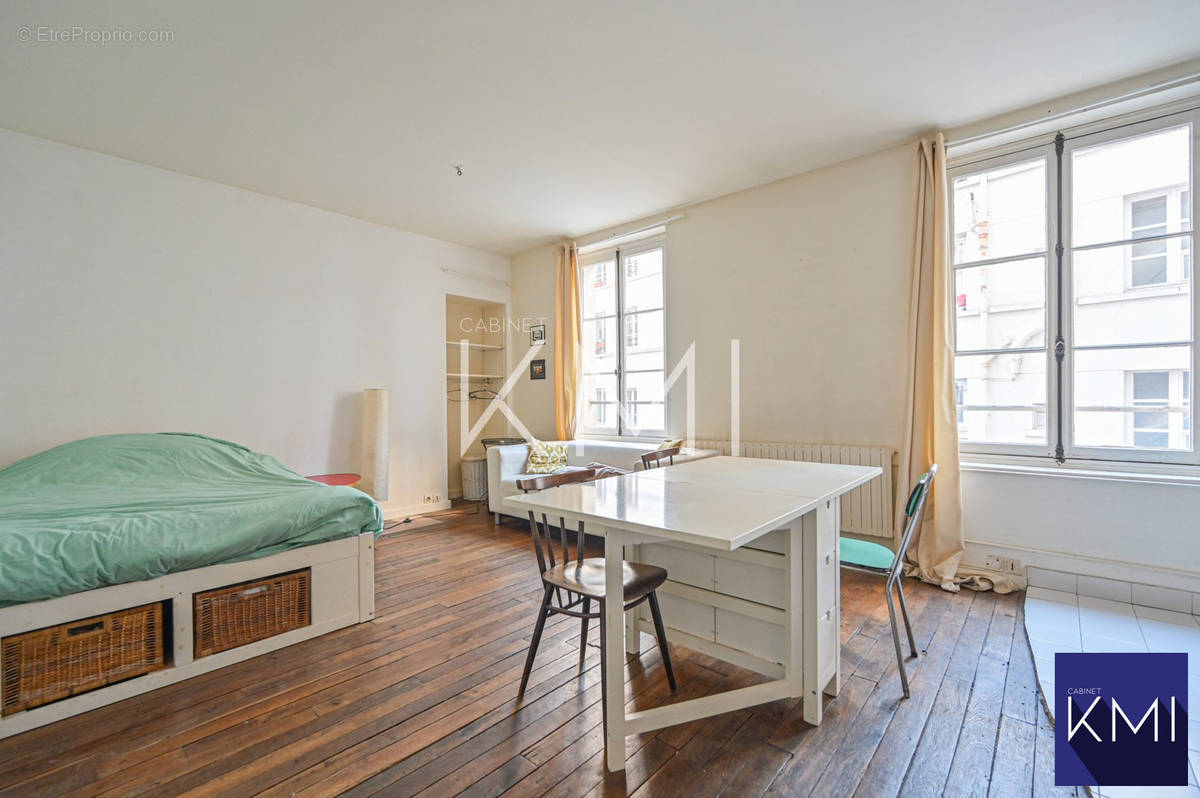 Appartement à PARIS-11E