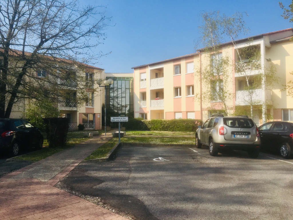 Appartement à MIGNALOUX-BEAUVOIR