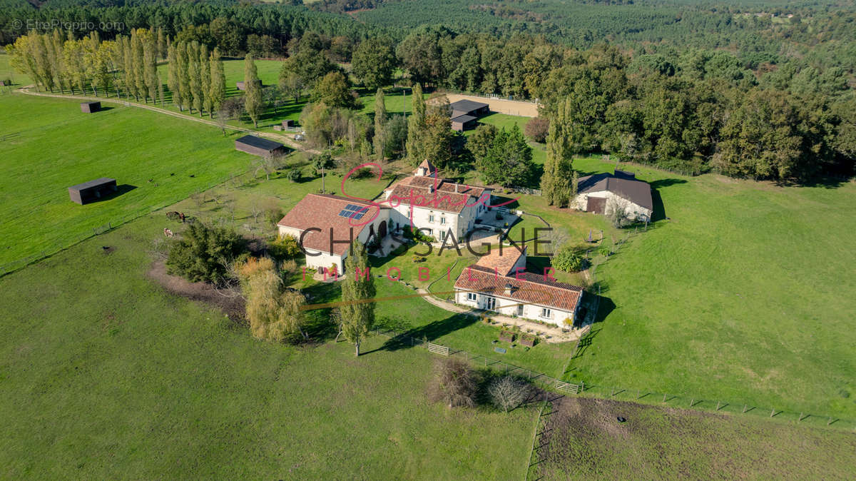 Maison à CHALAIS