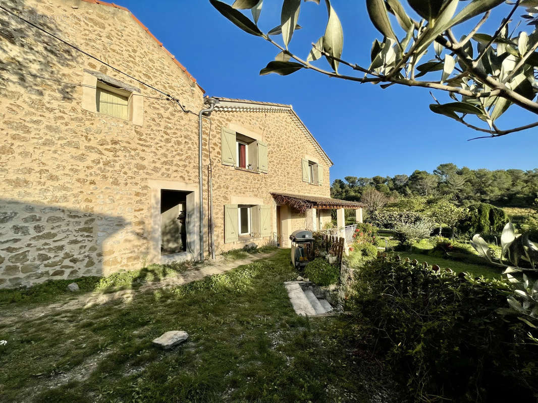 Maison à VAISON-LA-ROMAINE