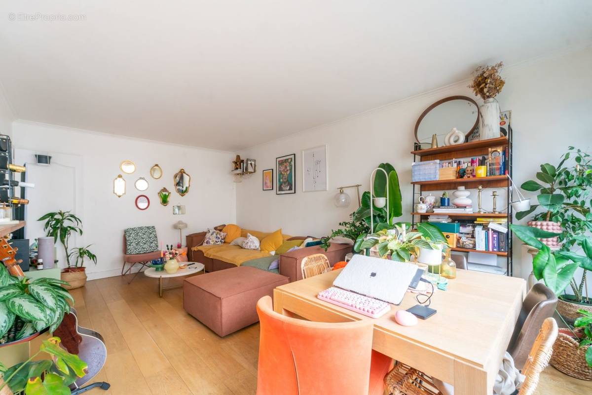 Appartement à PARIS-18E