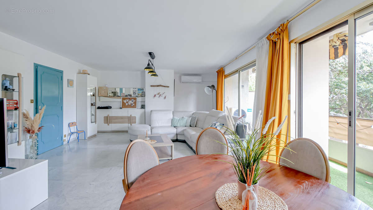 Appartement à HYERES