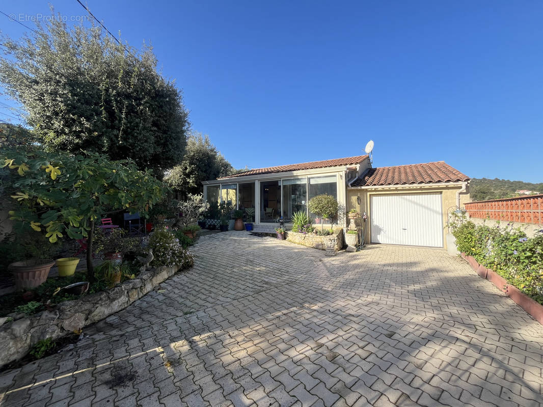 Maison à SAINT-MAXIMIN-LA-SAINTE-BAUME