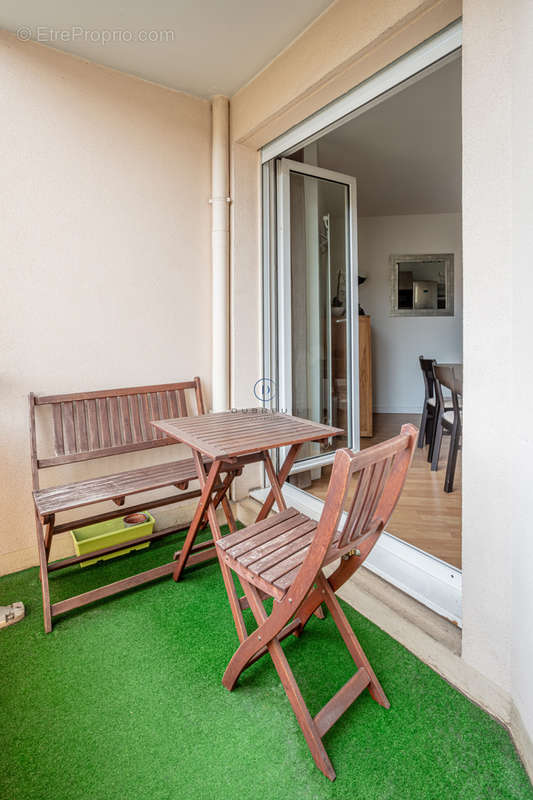 Appartement à COURBEVOIE